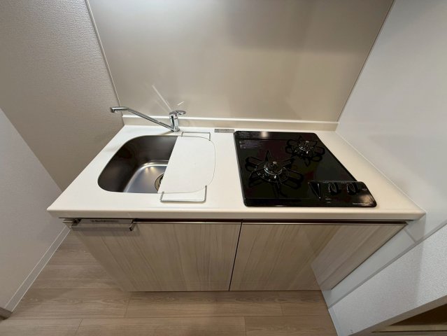 ファーストフィオーレ十三エリオのキッチン写真