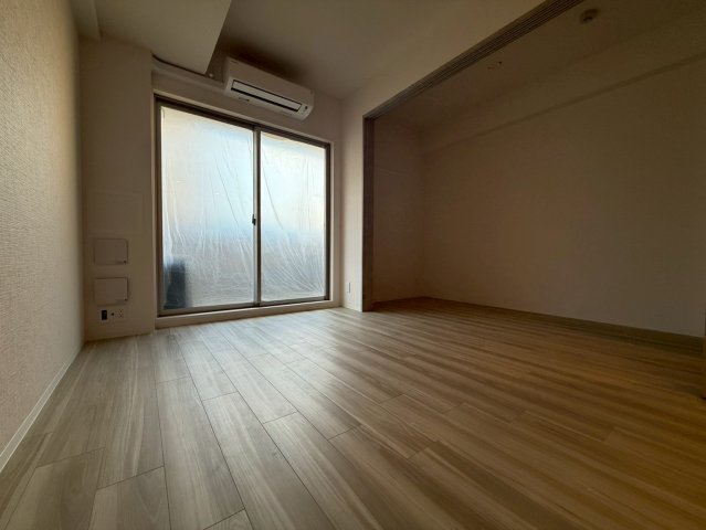 エスリードレジデンス大阪福島シティスクエアの居間写真