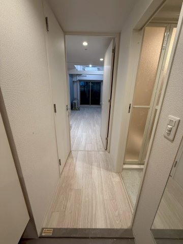 セレニテ谷町四丁目アリエの玄関写真