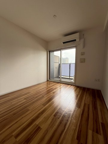 LUMINOUS三国本町の居間写真
