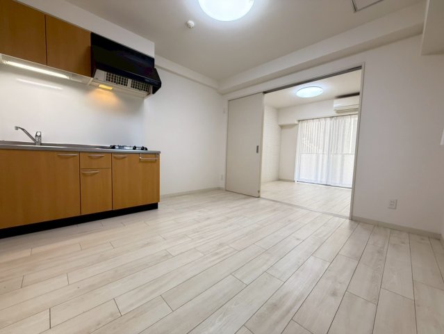 フレンシアノイエ内本町の居間写真