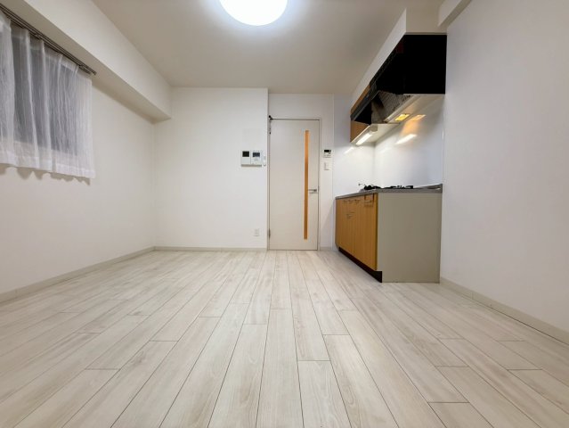 フレンシアノイエ内本町の居間写真