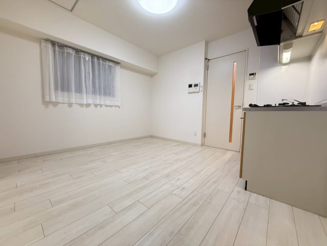 フレンシアノイエ内本町の居間写真