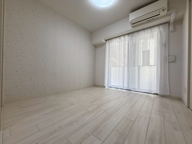 フレンシアノイエ内本町の居間写真