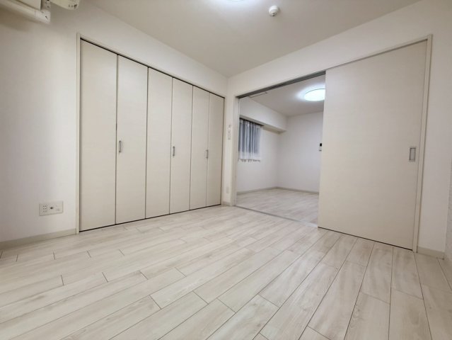 フレンシアノイエ内本町の居間写真
