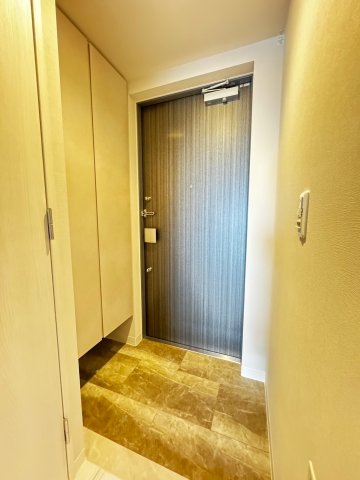 ルフォンプログレ堺筋本町タワーレジデンスの玄関写真