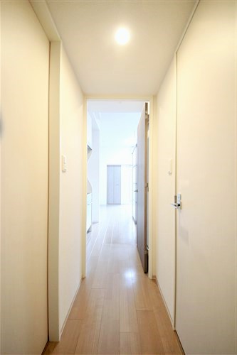 SEST新大阪の居間写真
