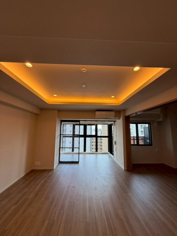 S-RESIDENCE谷町六丁目aloの居間写真