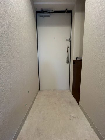ArtizA西長堀の玄関写真