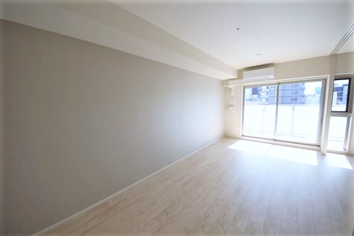 OPUS RESIDENCE SHINSAIBASHI SOUTHの内装写真