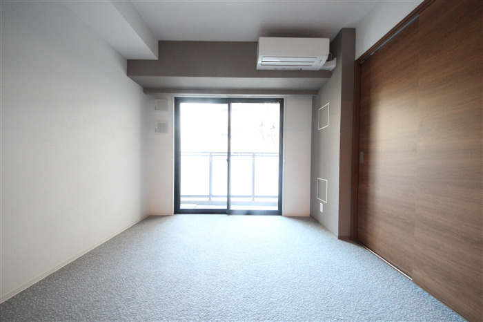 Uresidence Temmabashiの居間写真