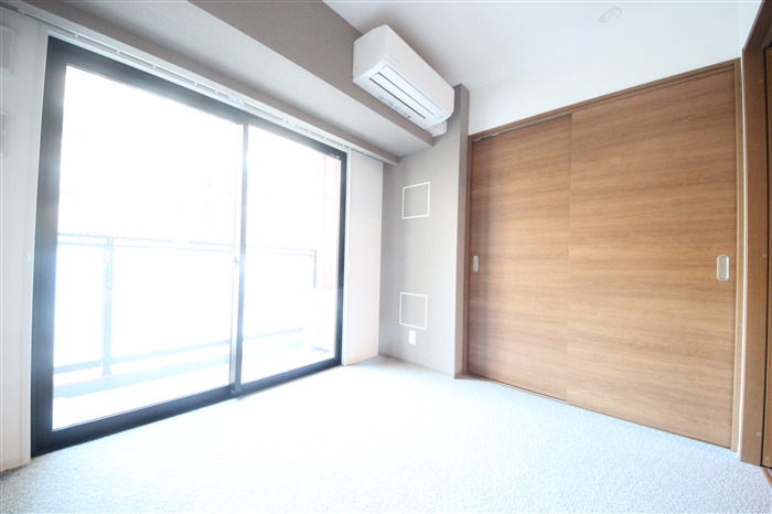 Uresidence Temmabashiの居間写真