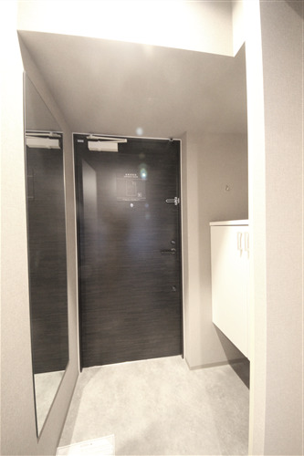 Uresidence Temmabashiの玄関写真