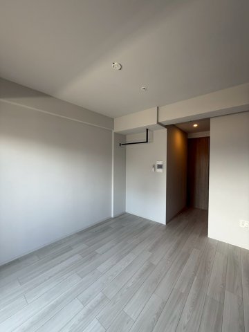 ファーストフィオーレ新町ファジスタの居間写真