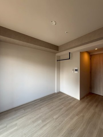 ファーストフィオーレ新町ファジスタの居間写真