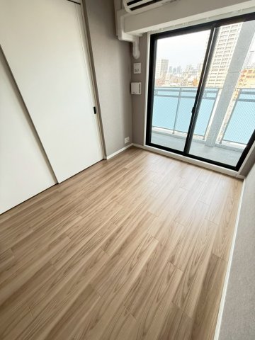 S-RESIDENCE大阪上本町の居間写真