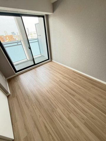 S-RESIDENCE大阪上本町の居間写真