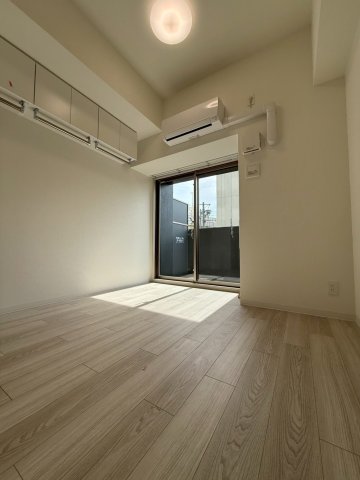 プレサンス九条グランデリーヴの居間写真