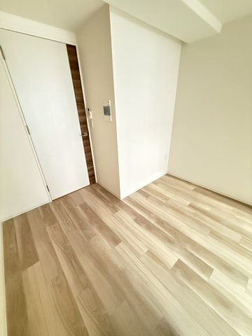 セレニテ東梅田アリエの居間写真