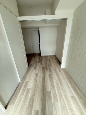 セレニテ東梅田アリエの内装写真