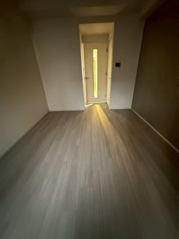 スプランディッド十三本町の居間写真