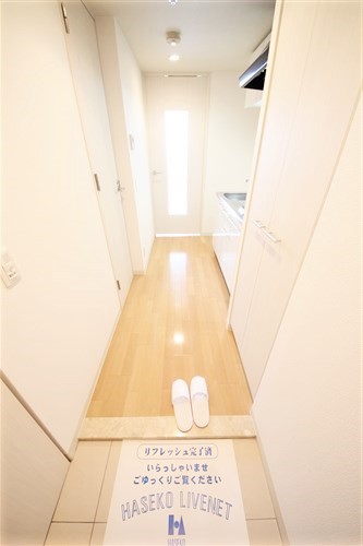 プラウドフラット新大阪の玄関写真