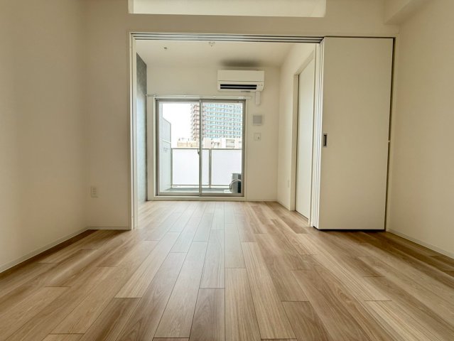 セレニテ南堀江エクラの居間写真