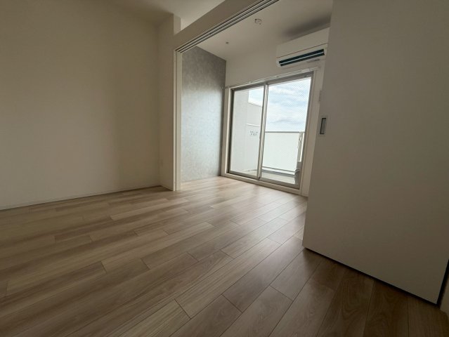 セレニテ南堀江エクラの居間写真