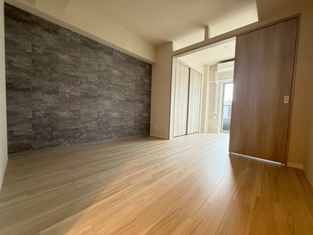 ミラージュパレス本町Departの居間写真