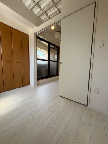 SERENiTE-04の内装写真