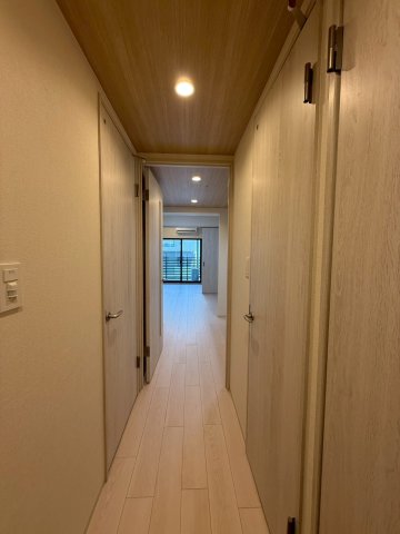ArtizA瓦屋町Iの玄関写真
