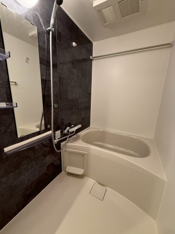 ArtizA瓦屋町Iの風呂写真