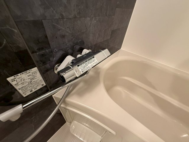ArtizA瓦屋町Iの風呂写真