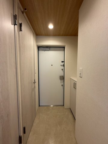 ArtizA瓦屋町Iの玄関写真