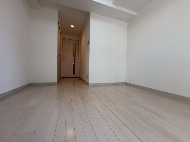 グランルージュ中之島南の居間写真