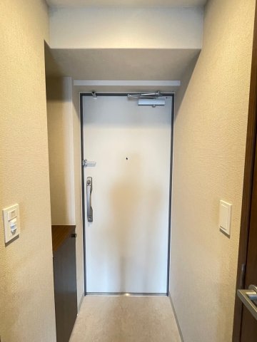 ArtizA西長堀の玄関写真
