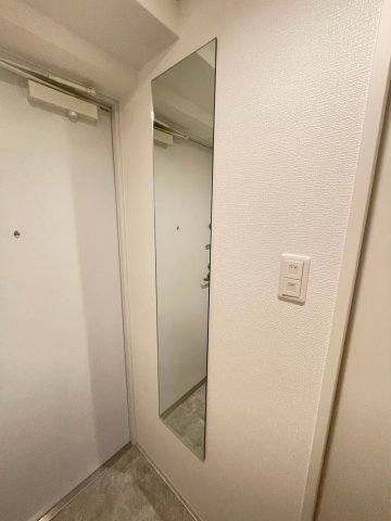 セレニテ東三国ミラクの玄関写真