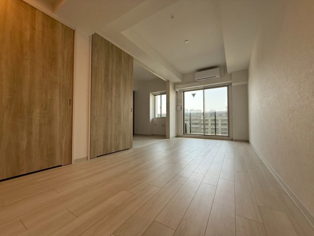 アーバネックス南森町WESTの居間写真
