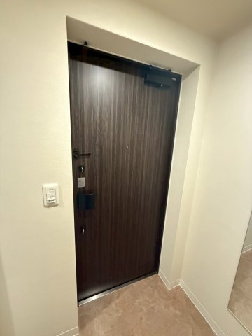 ミラージュパレス本町Departの玄関写真