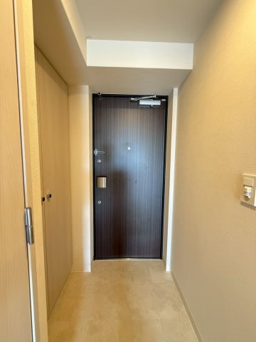 プランドール北浜の玄関写真