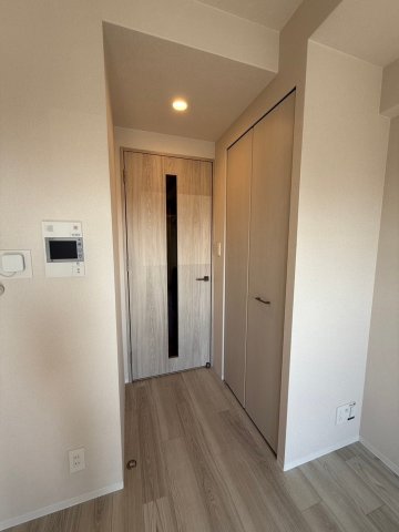 エスリードレジデンス大阪福島サウスフラッツの居間写真