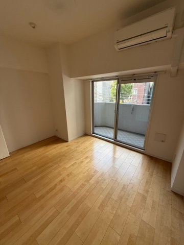 エスライズ西本町の居間写真