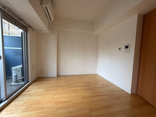 エスライズ西本町の居間写真