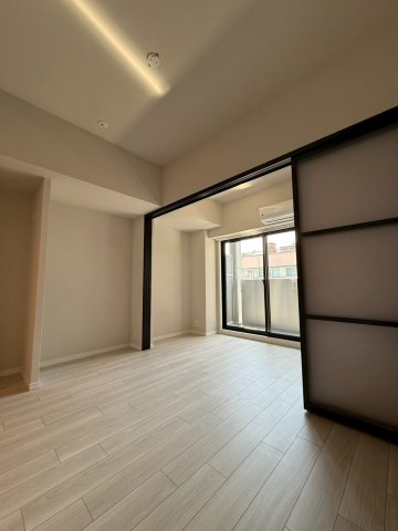 S-RESIDENCE難波西alterの居間写真