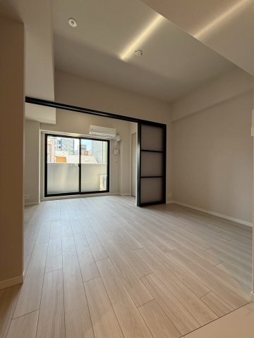 S-RESIDENCE難波西alterの居間写真