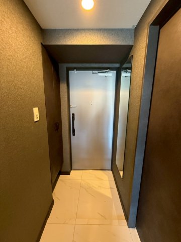 S-RESIDENCE難波西alterの玄関写真