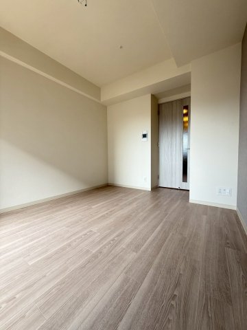 ファステート難波ミライズの居間写真
