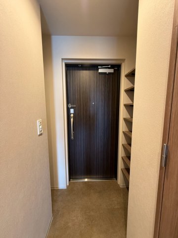 Live Flat Tsukamotoの玄関写真