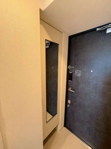 エスリード大阪リエートの玄関写真