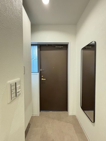 フロンティアタワー難波EASTの玄関写真